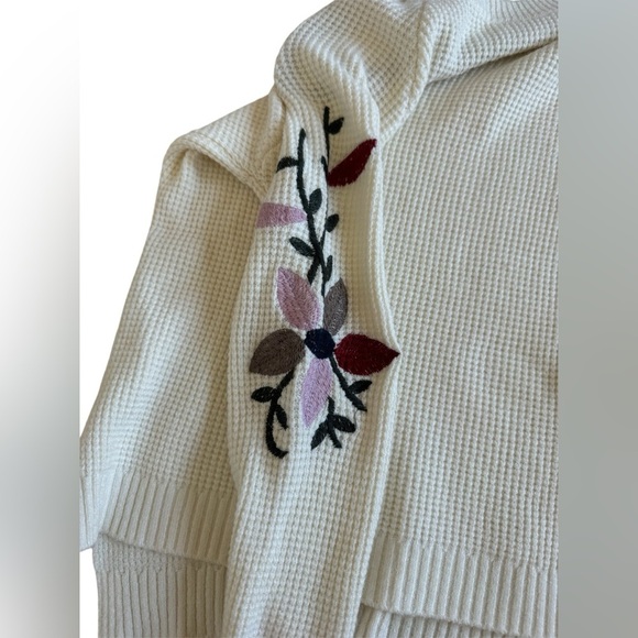 Cotton knit high low sweater - Picture 2 of 3